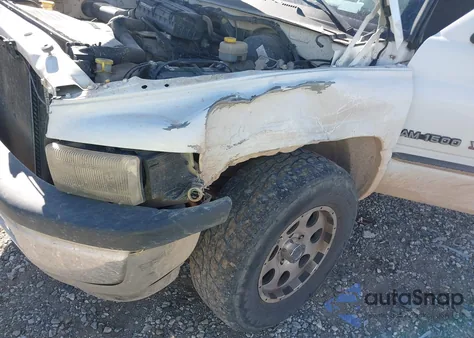 2000 Dodge Ram 1500 St z USA, uszkodzony, nr VIN 3B7HC13Y7YG136702